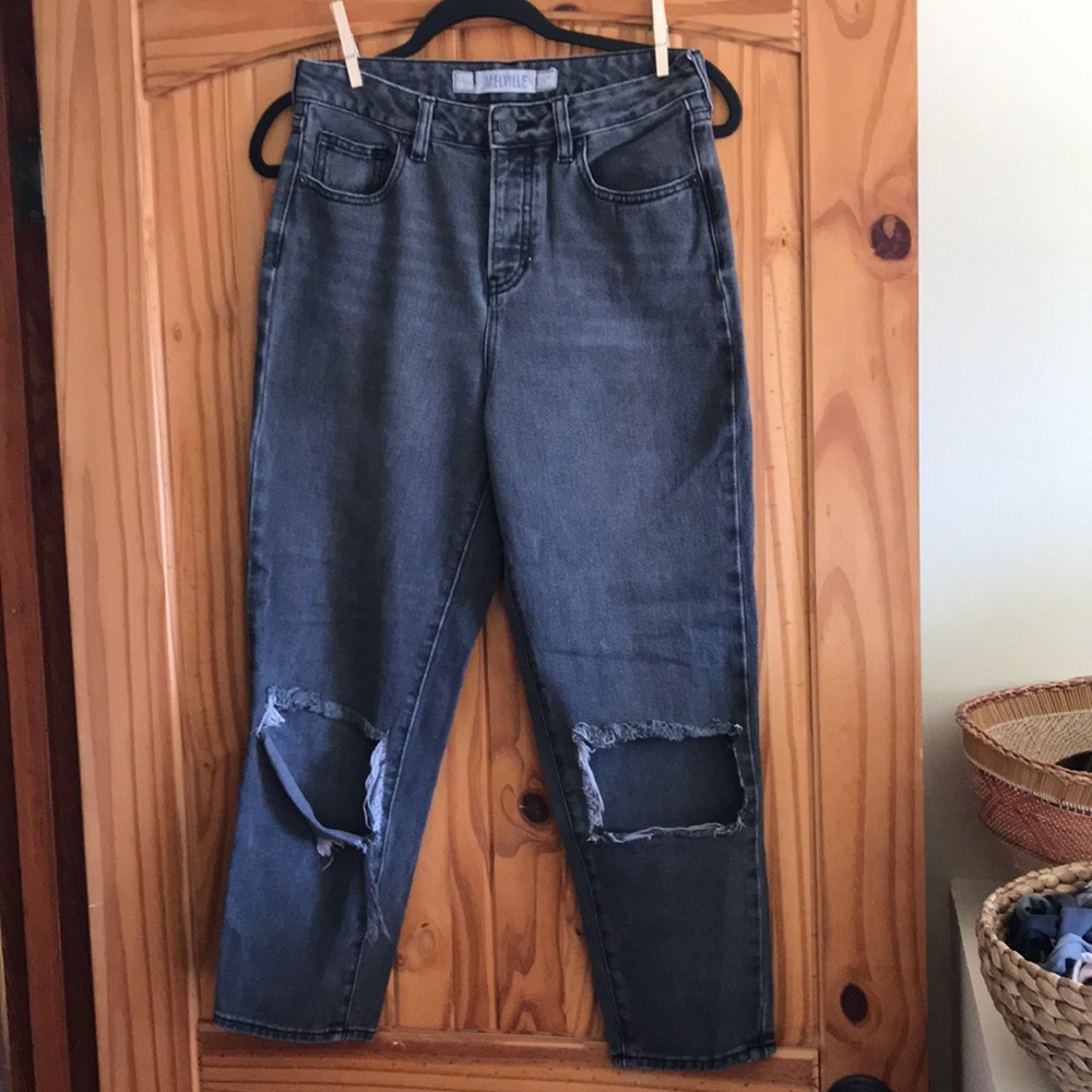 Brandy Melville cropped high waisted jeans